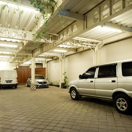 Urbanview Rumah Kandjani Yogyakarta Kejayan ภายนอก รูปภาพ