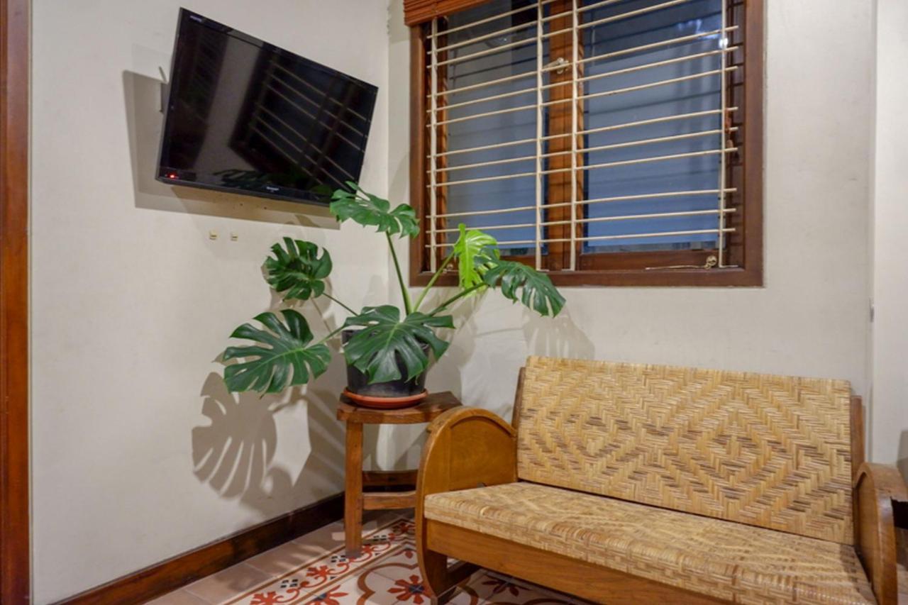 Urbanview Rumah Kandjani Yogyakarta Kejayan ภายนอก รูปภาพ