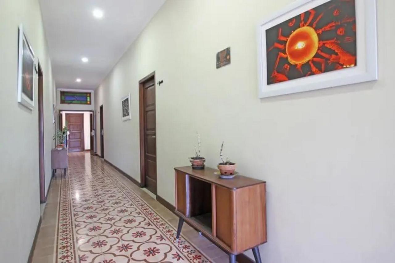 Urbanview Rumah Kandjani Yogyakarta Kejayan ภายนอก รูปภาพ